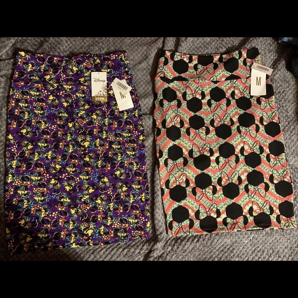 Disney lularoe Cassie skirts medium - Picture 1 of 4